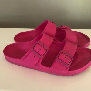 Arizona Essentials Slide Sandal Dark Pink with Pink Buckles size 38